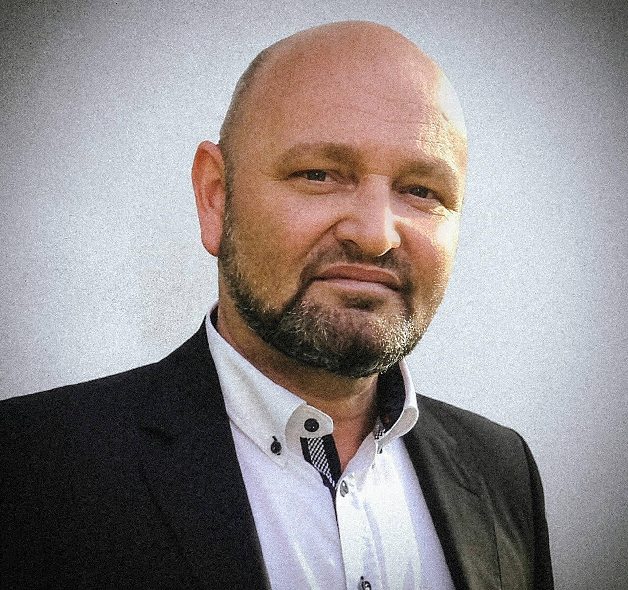 Neuer Geschäftsführer für Klinikum Cracau und Lungenklinik Lostau – Thomas Schröder übernimmt ab 1. Januar 2026